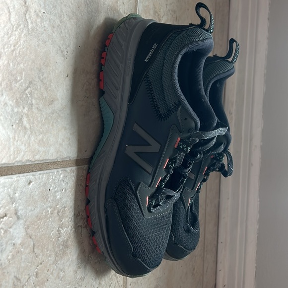 New Balance 510 V5 Trail Running Shoes Wide - Picture 9 of 11